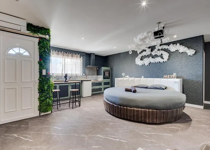 شقة Paradis Jacuzzi Cinema Vieille-Toulouse