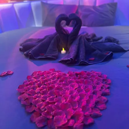 Loft Paradis ~jacuzzi Privatif~ Sejour 아파트 *